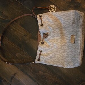 Michael KORS MONOGRAM Stylish Brown and Cream Women's Bag